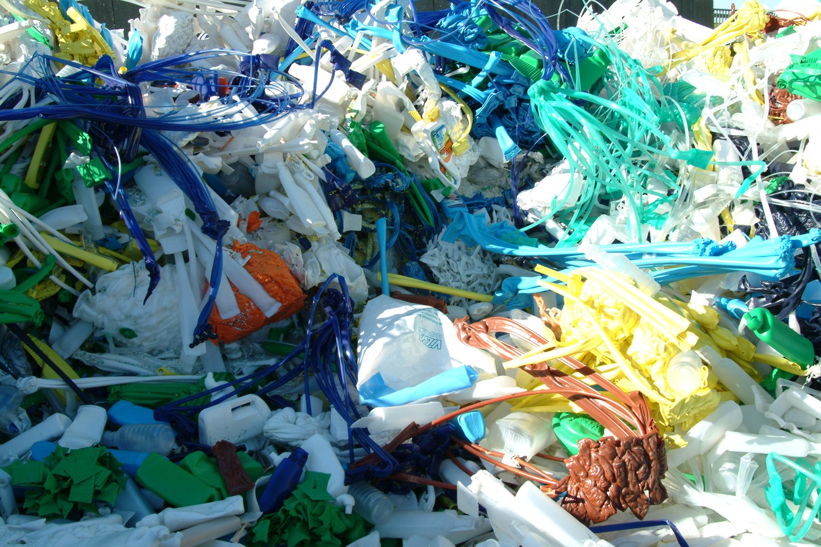 reciclagem de resíduos plásticos