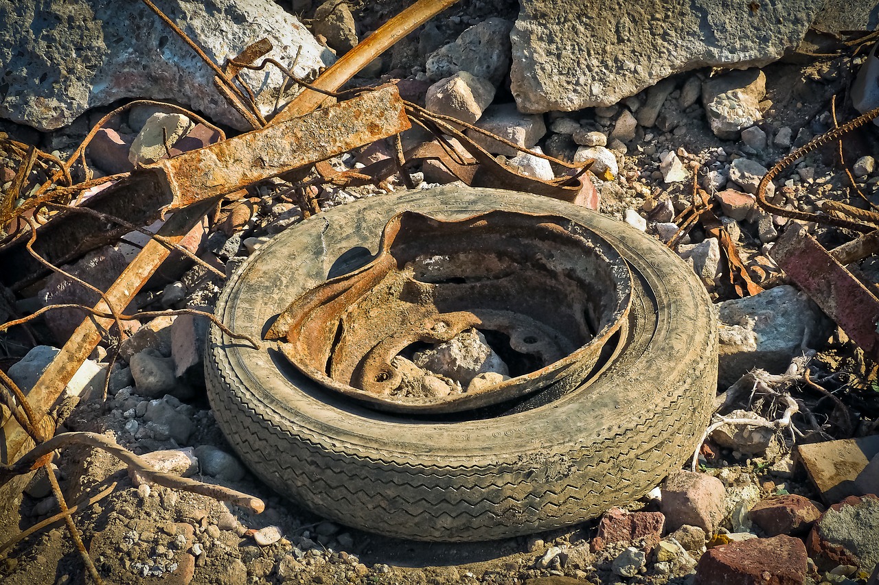 Como a logística reversa de pneus evita descarte irregular no meio ambiente?